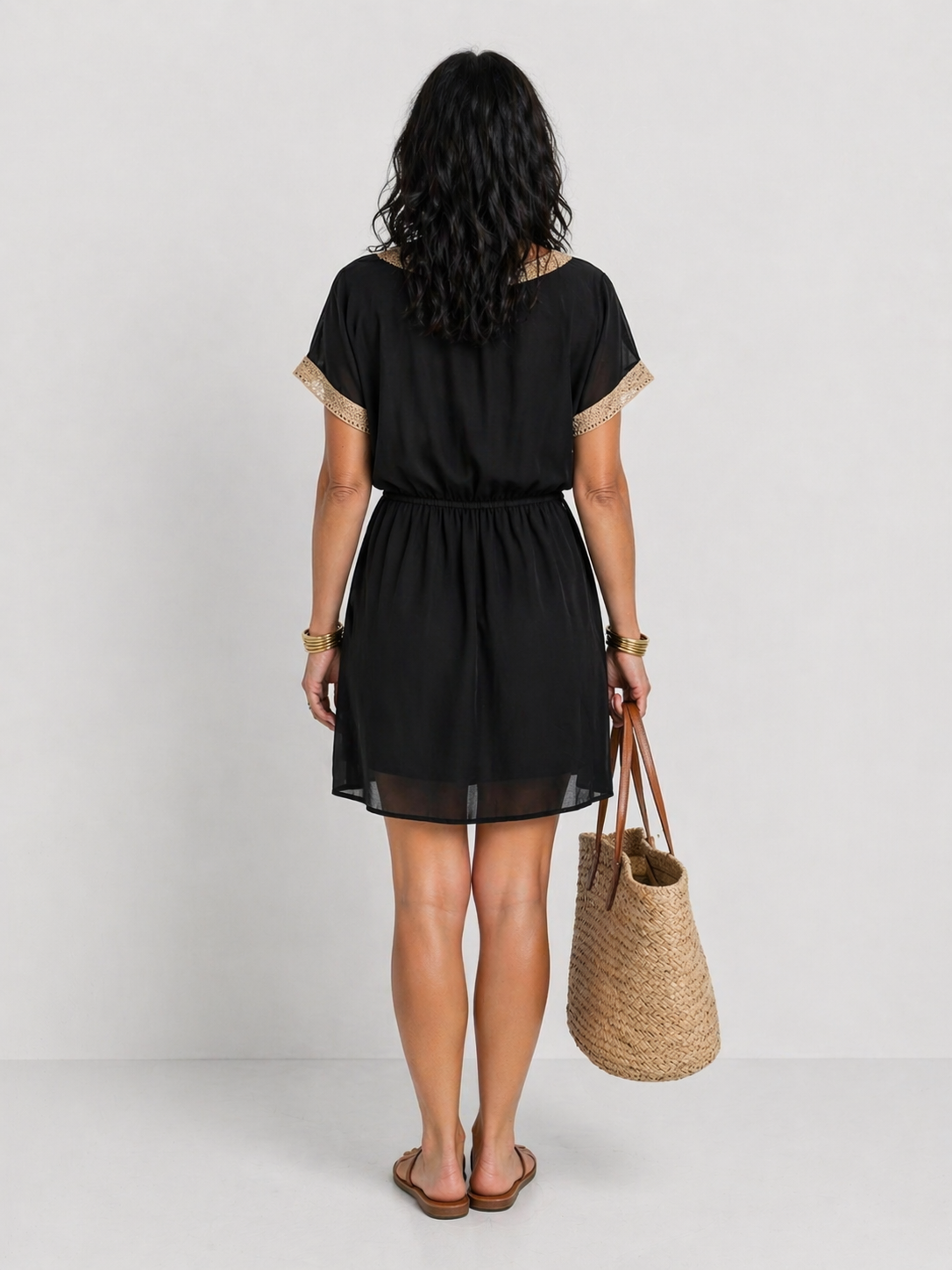ROCÍO | VESTIDO CON MANGAS CORTAS DE CROCHÉ