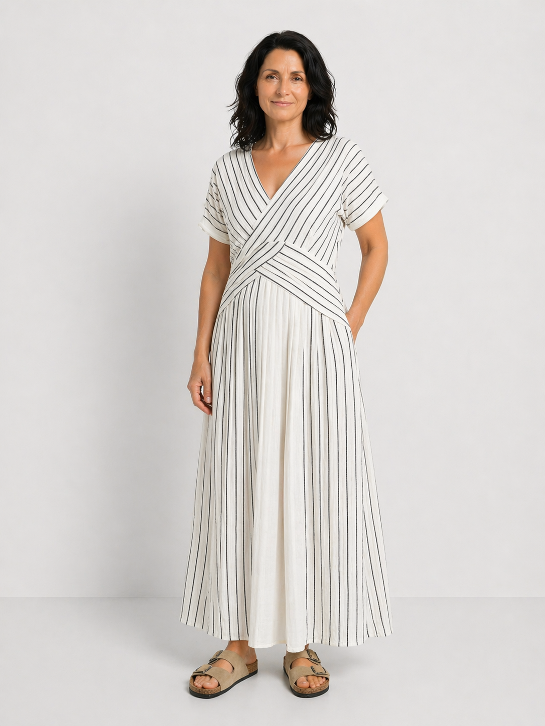 LORENA | VESTIDO MIDI CON ESCOTE EN V Y MANGAS CORTAS