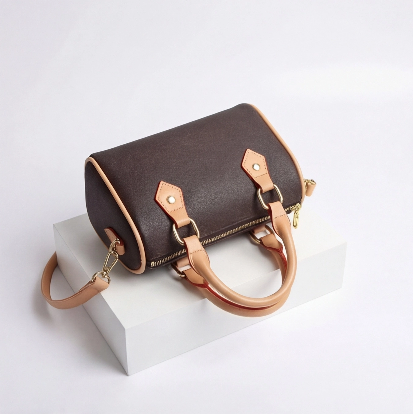 SOLEDAD | BOLSO DE ESTILO ELEGANTE