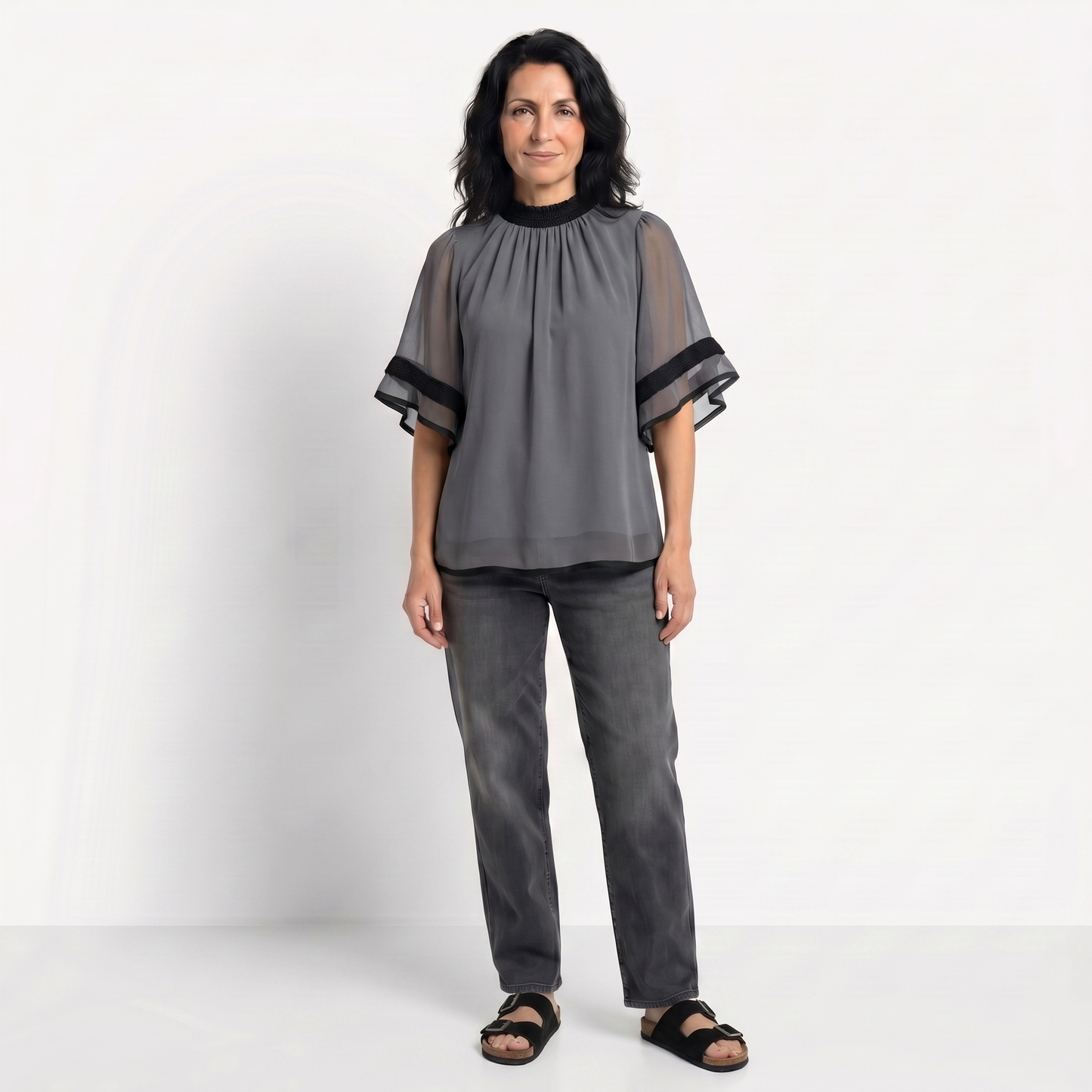 AITANA | BLUSA ELEGANTE CON VOLANTES